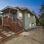 Judkins Guesthouse Close To Downtown Duplex